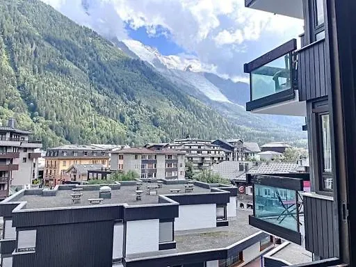 Appartement Dent Du Caiman, Hyper Centre, Parking, Vue Mont Blanc Chamonix